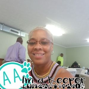 Meet your Posher, Monique